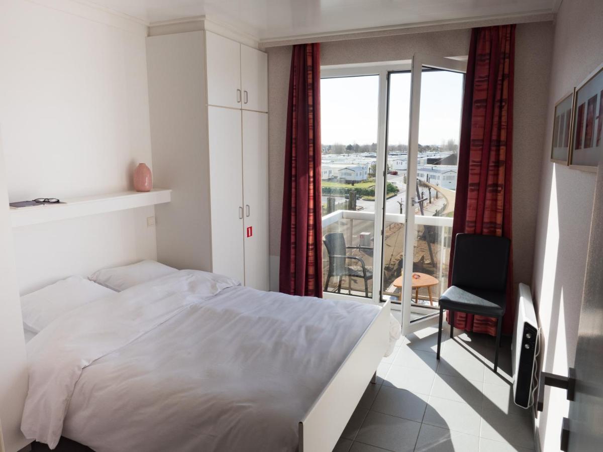 Appartementen Bredene ภายนอก รูปภาพ